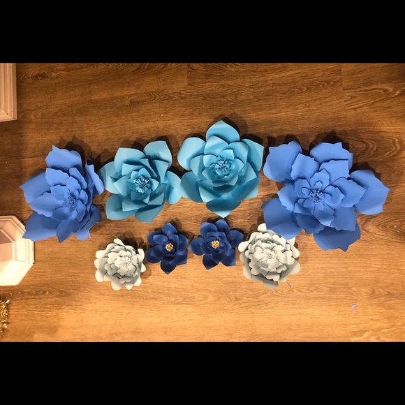 Paper flower - Picture 1 of 1
